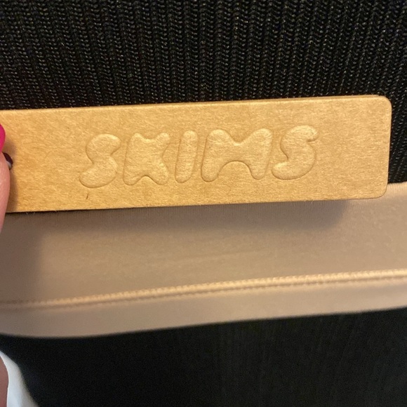 SKIMS Bra & Panty Set Sz M Color Clay NWT - Picture 6 of 9